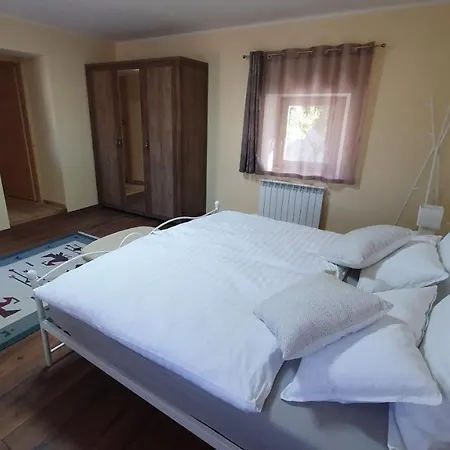 Villa Maks